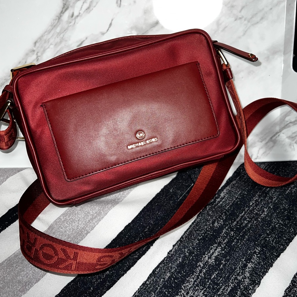NWT Michael Kors Jet Set Charm Brandy Multi Large Crossbody MK Logo Shoulder Bag